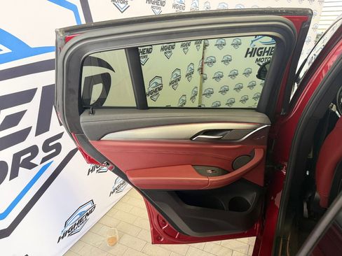 Used 2021 BMW X4 M40i w/ Premium Package image 17