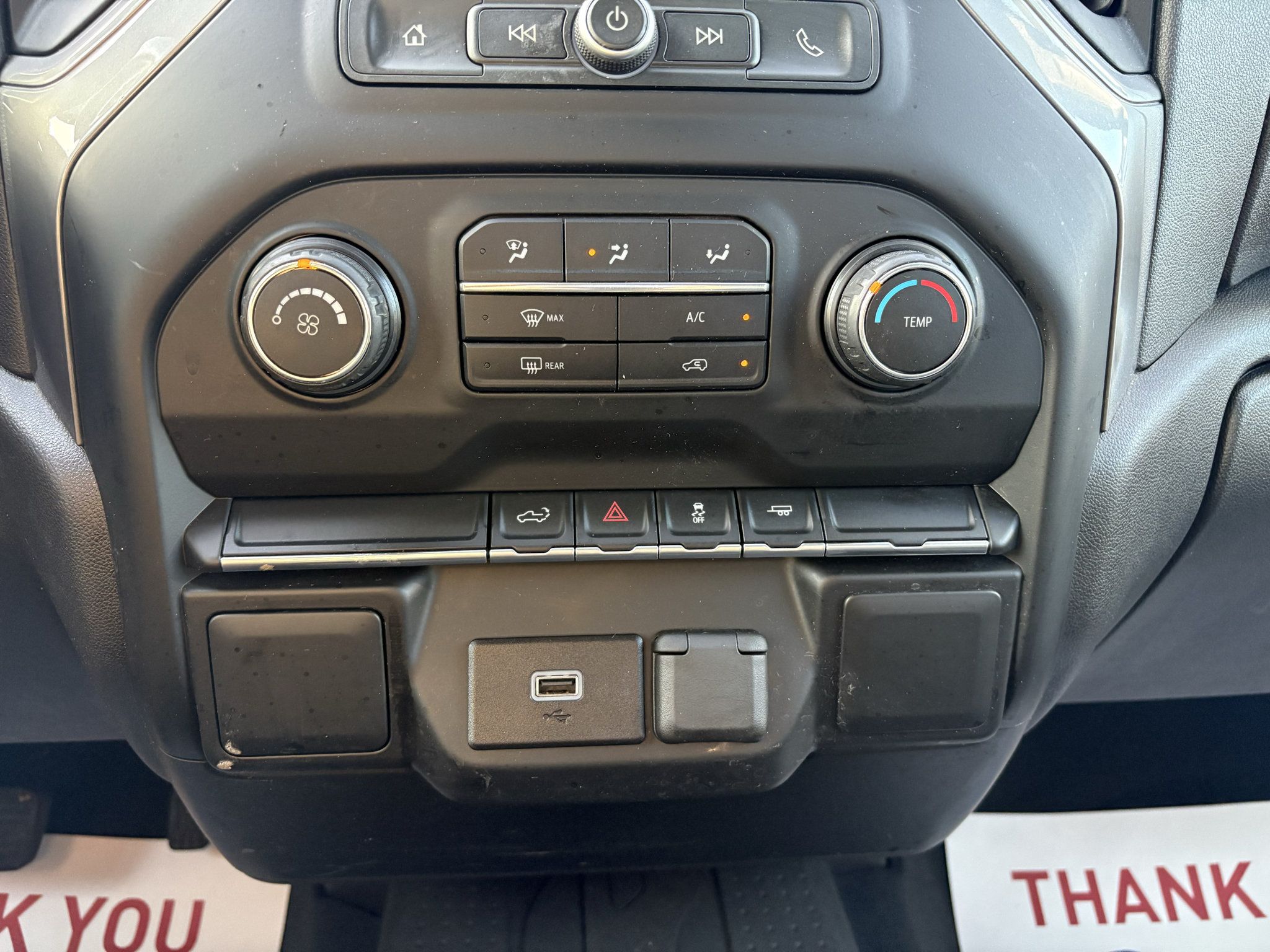 Used 2019 Chevrolet Silverado 1500 Custom w/ Custom Value Package RWD image 12