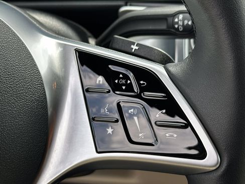 Certified 2025 Mercedes-Benz GLB 250 4MATIC image 29