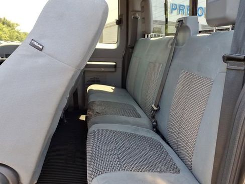 Used 2014 Ford F250 XLT w/ XLT Premium Package AWD/4WD image 6
