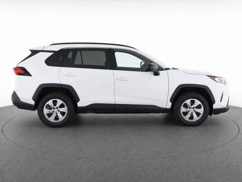 Used 2020 Toyota RAV4 LE FWD image 16