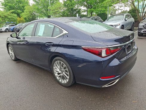 Used 2020 Lexus ES 350 Ultra Luxury w/ Accessory Package FWD image 4
