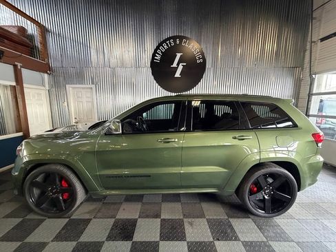 Used 2020 Jeep Grand Cherokee SRT AWD/4WD image 8