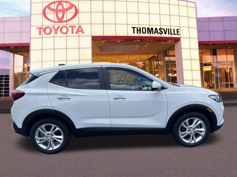 Used 2023 Buick Encore GX Preferred w/ Cold Weather Comfort Package image 4