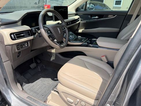 Used 2023 Lincoln Nautilus AWD image 8