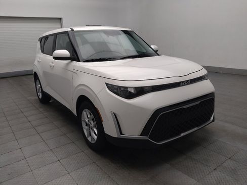 Used 2025 Kia Soul S FWD image 13