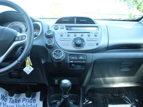 Used 2011 Honda Fit Sport image 17