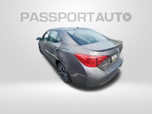 Used 2018 Toyota Corolla SE w/ SE Premium Package FWD image 21