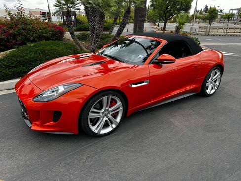 Used 2014 Jaguar F-TYPE S RWD image 5