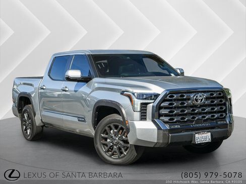 Used 2025 Toyota Tundra Platinum AWD/4WD image 1