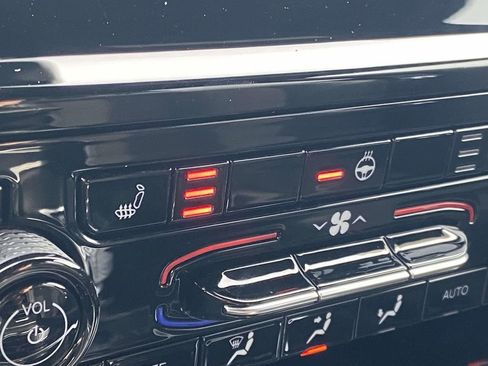 New 2025 Jeep Grand Cherokee Laredo image 52