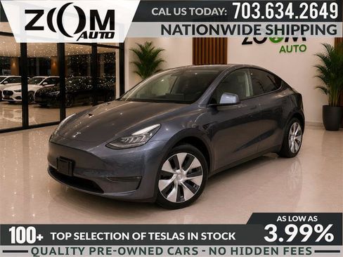 Used 2024 Tesla Model Y Long Range RWD image 1