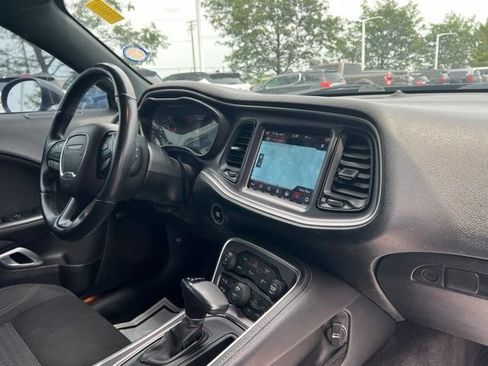 Used 2018 Dodge Challenger R/T w/ Driver Convenience Group RWD image 31