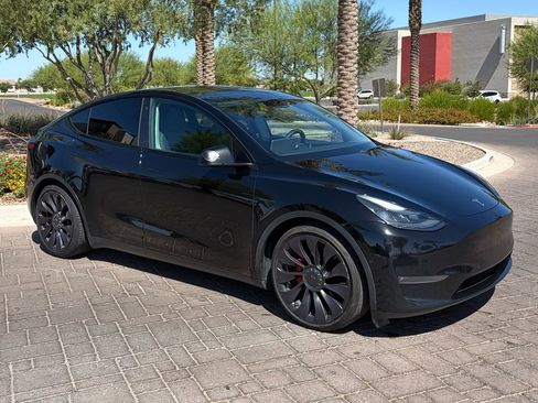 Used 2021 Tesla Model Y Performance AWD/4WD image 1