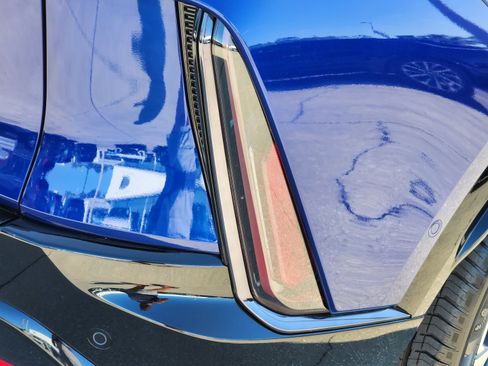 New 2025 Cadillac Lyriq Sport image 10