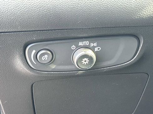 Used 2024 Buick Encore GX Preferred FWD image 21