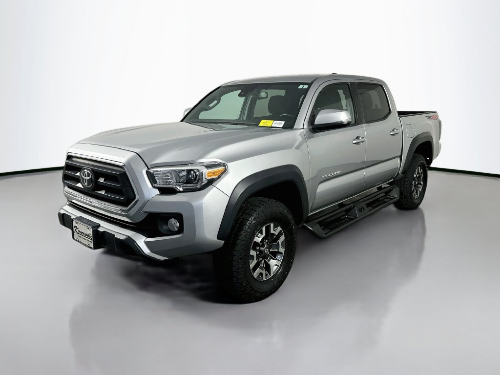 Used 2022 Toyota Tacoma TRD Off-Road AWD/4WD image 3