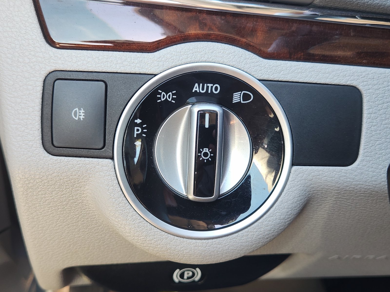 Used 2012 Mercedes-Benz E 350 Cabriolet image 25