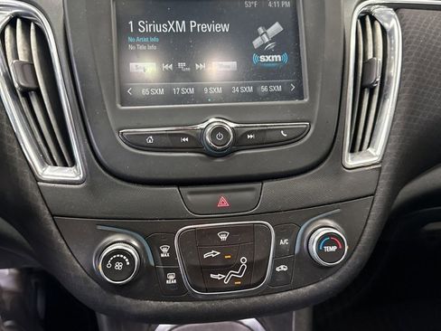 Used 2017 Chevrolet Malibu LT w/ LPO, Convenience Package 2 image 25