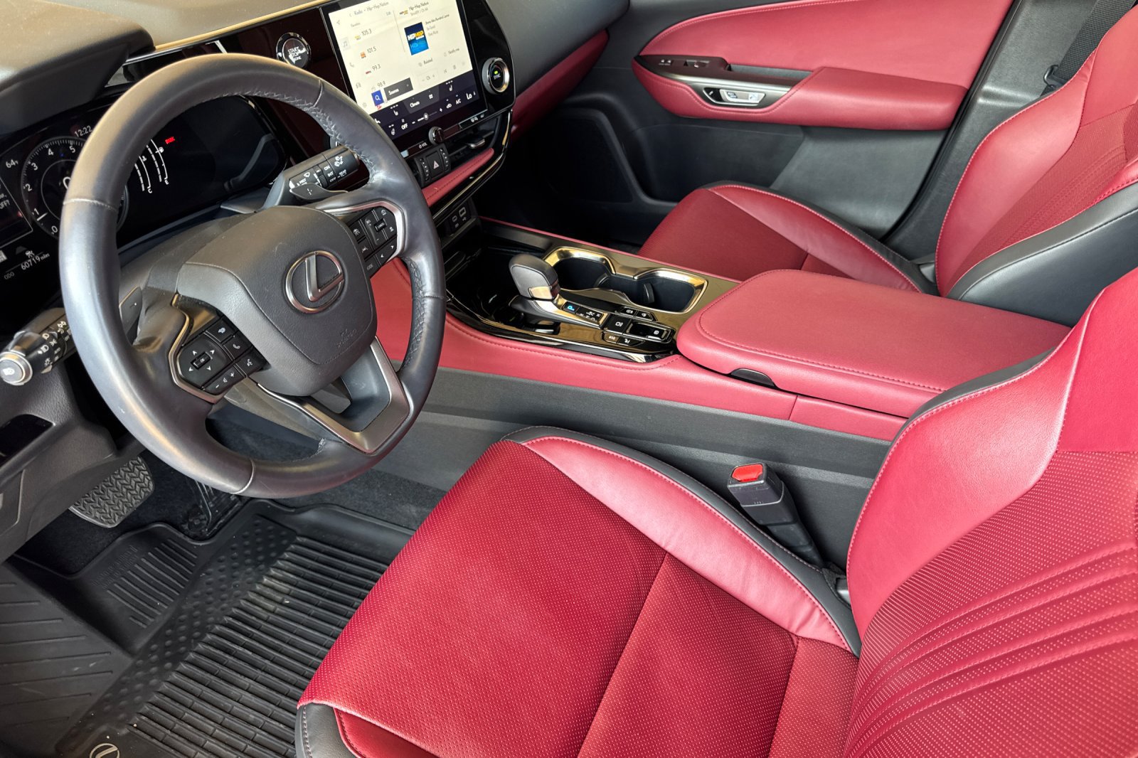 Certified 2024 Lexus NX 250 AWD image 11