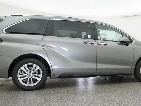 New 2026 Toyota Sienna Limited FWD image 26