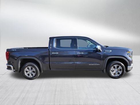 Used 2025 GMC Sierra 1500 SLT image 8