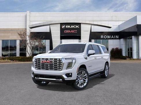 New 2026 GMC Yukon XL Denali w/ Denali Reserve Package AWD/4WD image 8