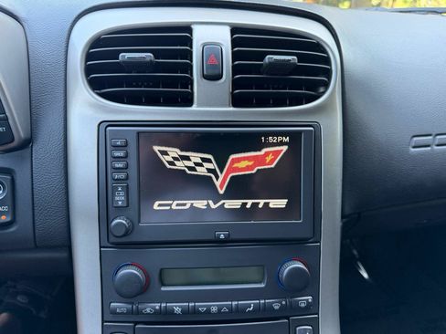 Used 2005 Chevrolet Corvette Convertible w/ Preferred Equipment Group RWD image 16