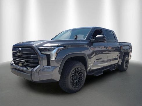 Used 2023 Toyota Tundra SR5 w/ SR5 Premium Package AWD/4WD image 7