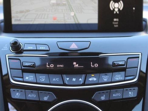 Used 2025 Acura RDX SH-AWD w/ Advance Package image 23