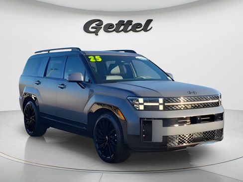 Used 2025 Hyundai Santa Fe Calligraphy image 3