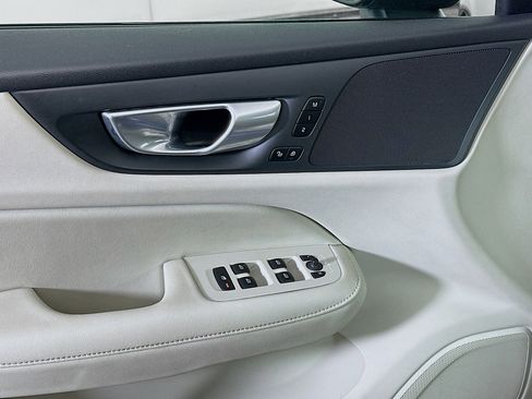 Used 2024 Volvo S60 B5 Core image 15