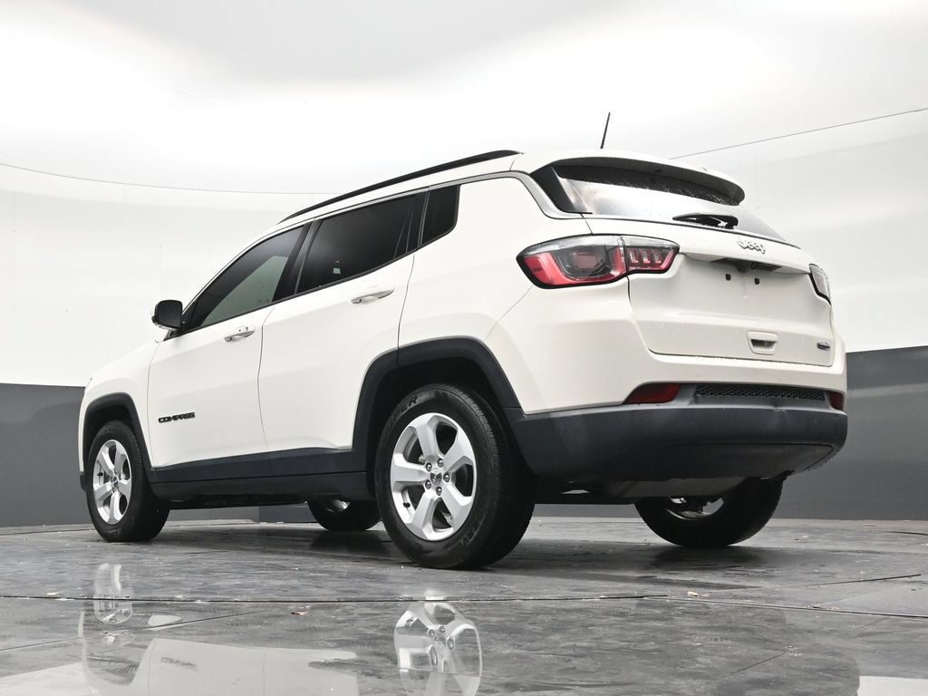 Used 2020 Jeep Compass Latitude w/ Popular Equipment Group FWD image 22