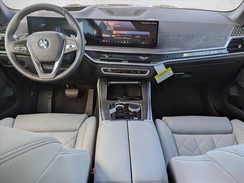 Used 2026 BMW X5 xDrive50e w/ Climate Comfort Package AWD/4WD image 16