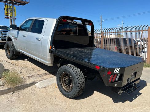 Used 2018 RAM 3500 Laramie image 10