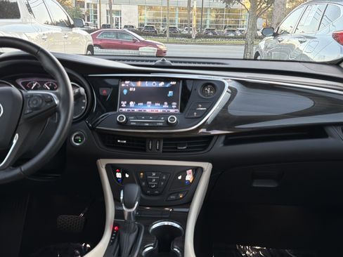 Used 2019 Buick Envision Essence image 31