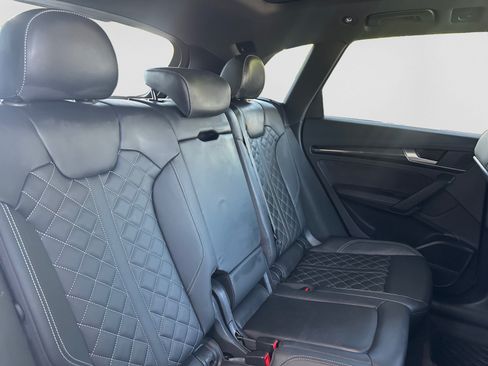 Used 2025 Audi SQ5 Premium Plus AWD/4WD image 17