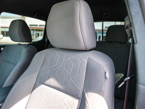 Used 2018 Toyota Tacoma TRD Off-Road w/ Technology Package image 15