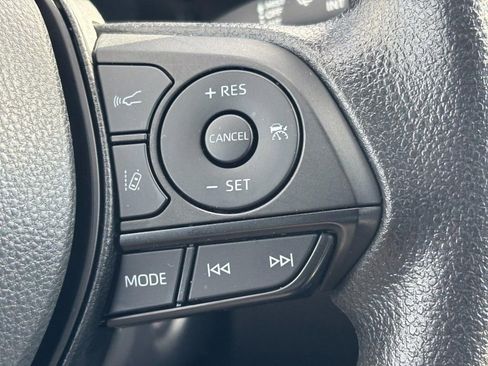 Used 2025 Toyota RAV4 LE image 27