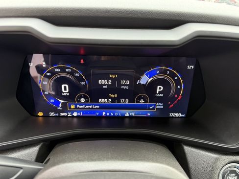 Used 2024 Chevrolet Colorado Trail Boss image 29