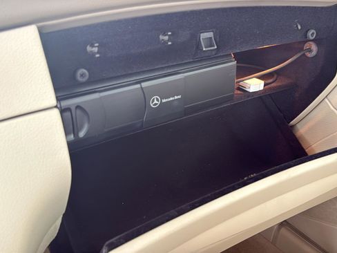 Used 2007 Mercedes-Benz CLK 350 Coupe image 37