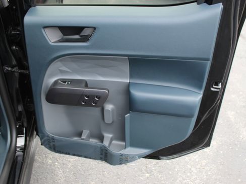 New 2025 Ford Maverick XLT w/ XLT Luxury Package image 13