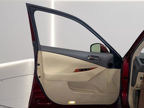 Used 2007 Lexus ES 350 w/ Premium Pkg image 9