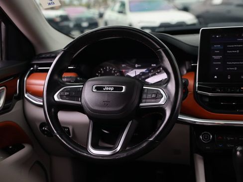 Used 2022 Jeep Compass Limited w/ Sun and Sound Group AWD/4WD image 25