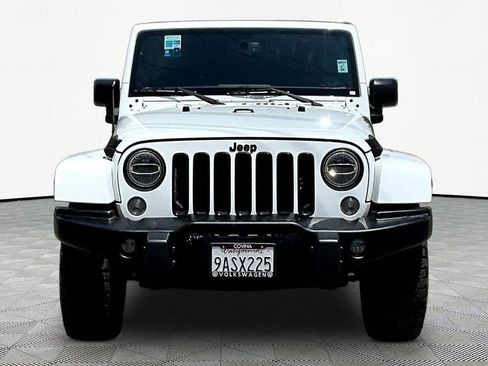 Used 2016 Jeep Wrangler Unlimited Sahara AWD/4WD image 2