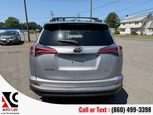 Used 2016 Toyota RAV4 LE AWD/4WD image 3