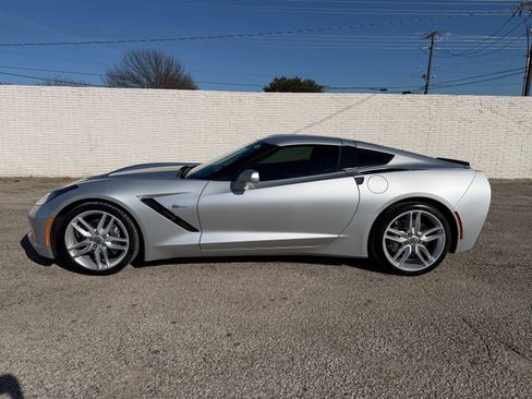 Used 2019 Chevrolet Corvette Stingray Coupe w/ 3LT Preferred Equipment Group image 3