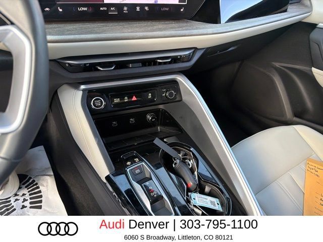 Used 2025 Audi Q5 Premium w/ Convenience Package AWD/4WD image 8