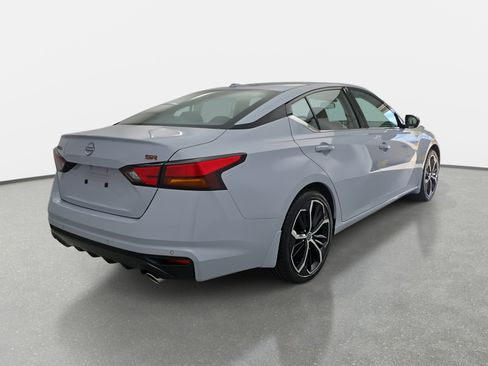 New 2025 Nissan Altima 2.5 SR image 5