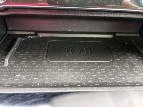 Used 2021 Jaguar F-PACE S image 34